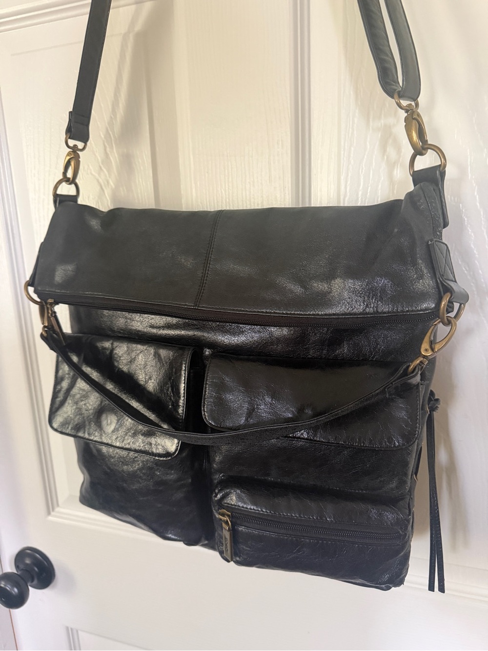 HOBO International Explorer Leather Bag – Convertible Shoulder/Crossbody – Black - Picture 12 of 16